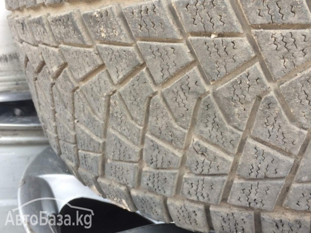 продаю шины bridgestone и летние есть и зимние есть
265/65/r17