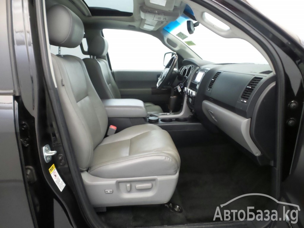 Toyota Sequoia 2014 года за ~2 807 100 сом