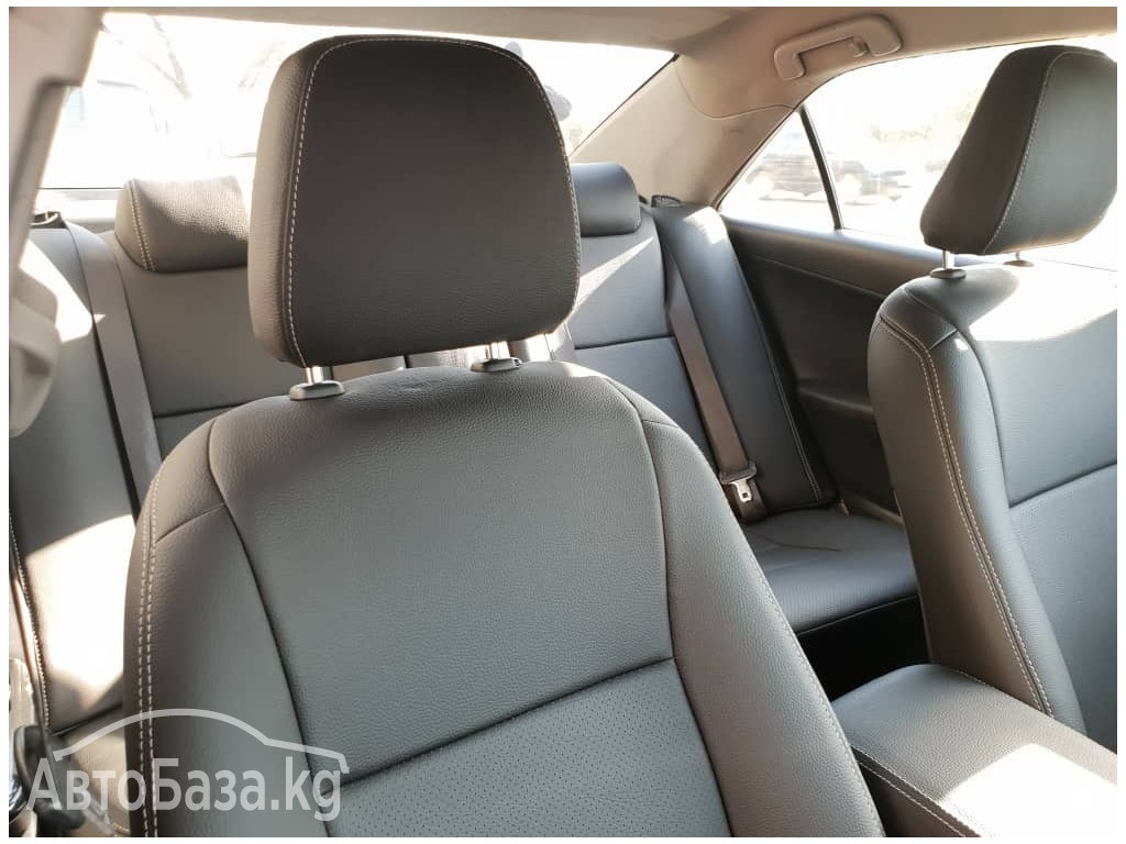 Toyota Camry 2013 года за 13 300 сом