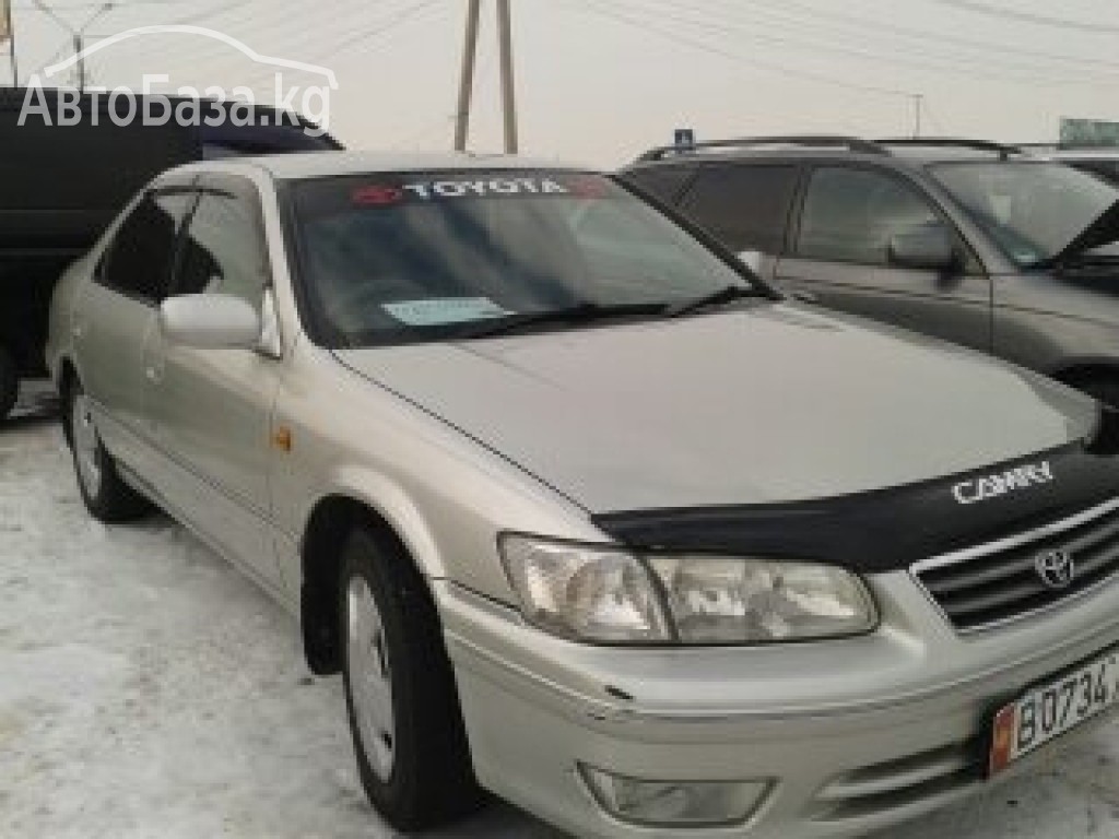 Toyota Camry 2001 года за ~388 000 сом