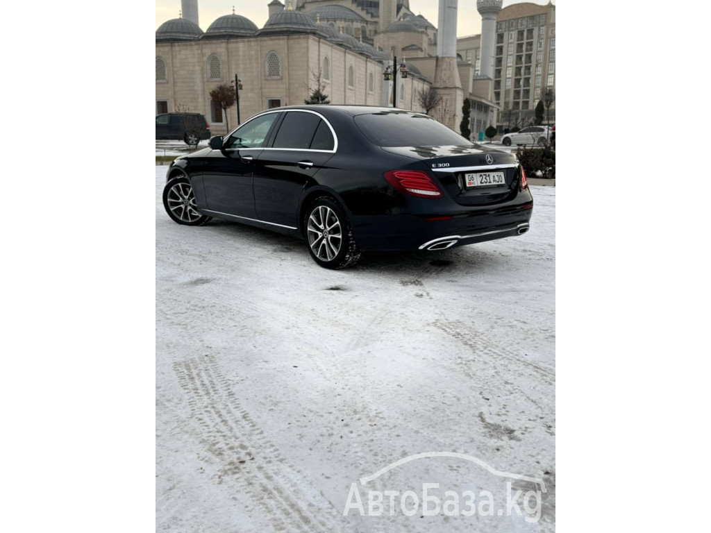 Mercedes-Benz E-Класс 2017 года за ~2 149 200 сом