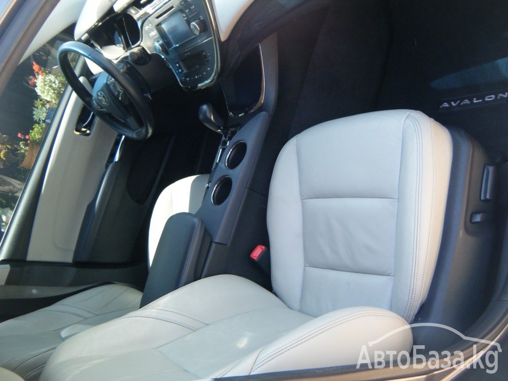 Toyota Avalon 2013 года за ~1 250 000 сом