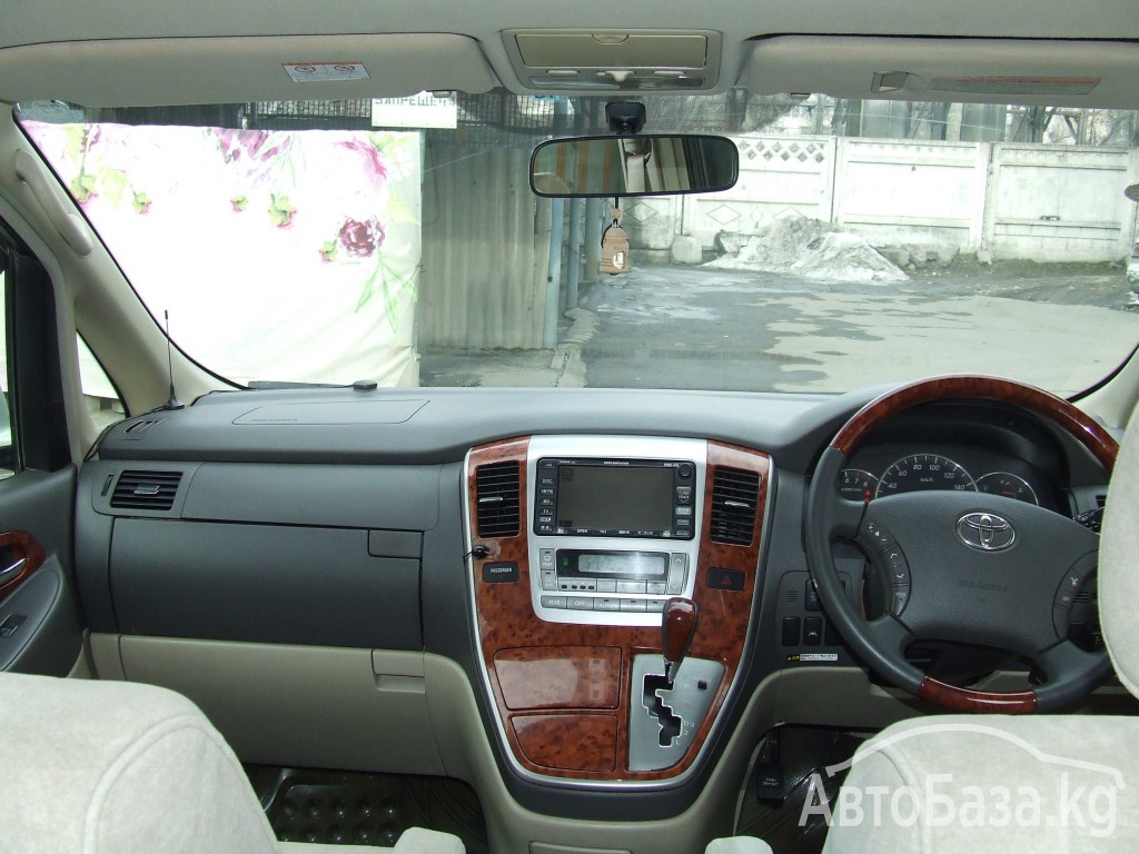 Toyota Alphard 2003 года за ~840 800 сом