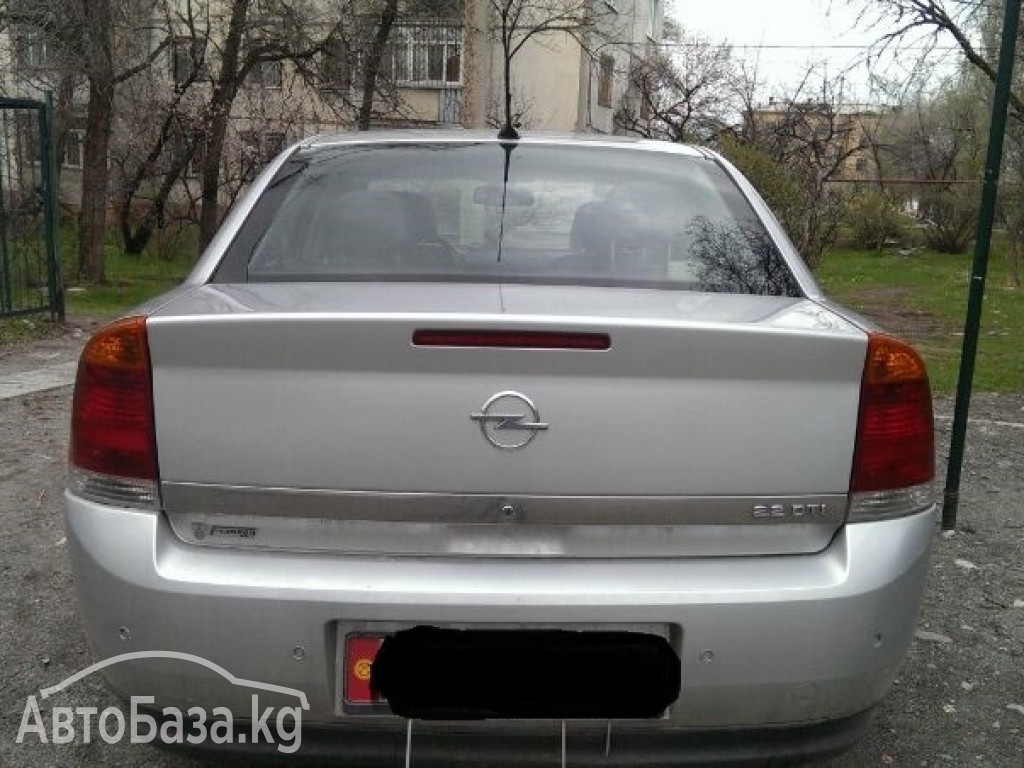 Opel Vectra 2003 года за ~354 000 сом
