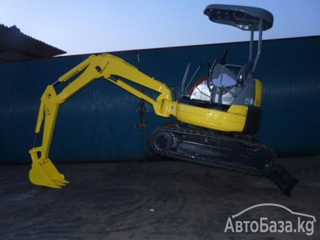 Экскаватор Komatsu PC27MR