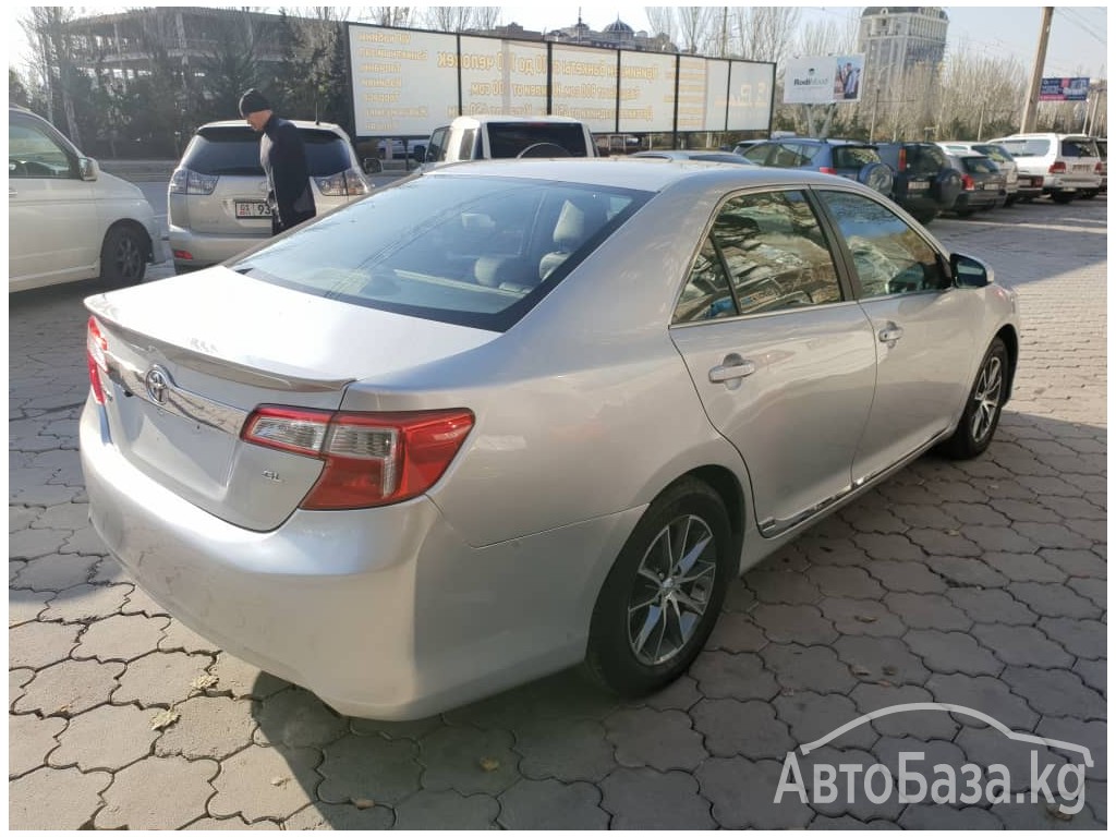 Toyota Camry 2013 года за 13 300 сом