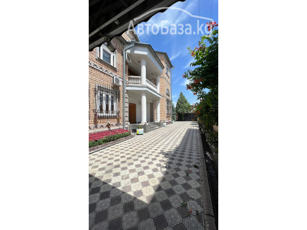 Продается большой Особняк 10ти комнатный 