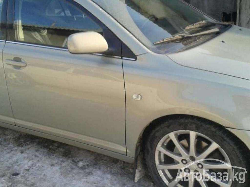 Toyota Avensis 2005 года за ~474 200 сом