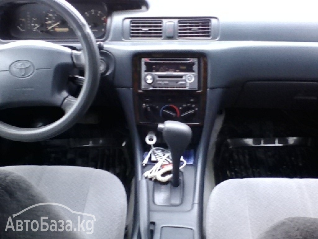 Toyota Camry 2000 года за ~413 800 сом