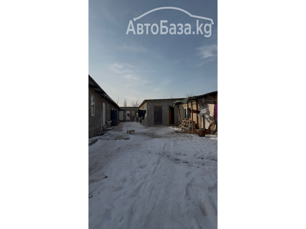 Продаю участок 8 сот., ж/м Ала-Тоо! С большим домом