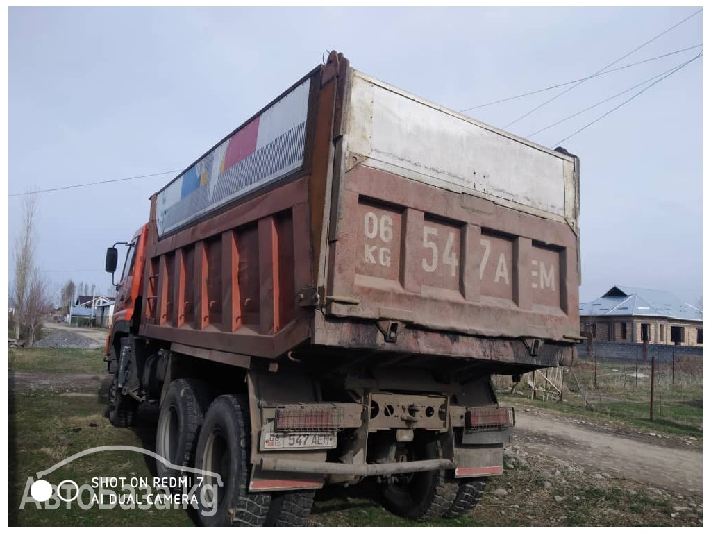 Самосвал Dongfeng .