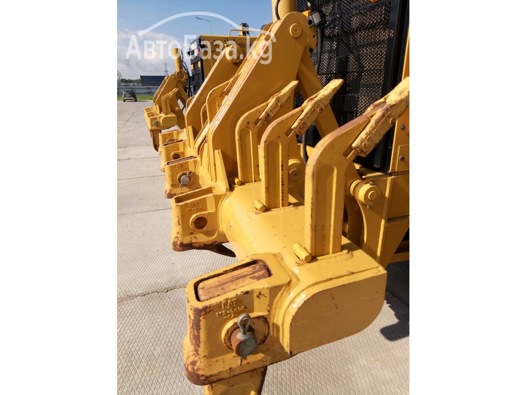 Грейдер Caterpillar 140K 