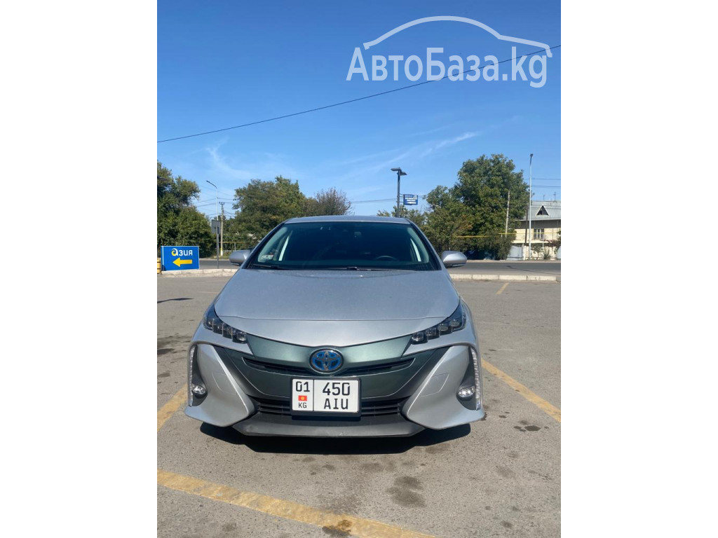 Toyota Prius 2017 года за 1 700 000 сом