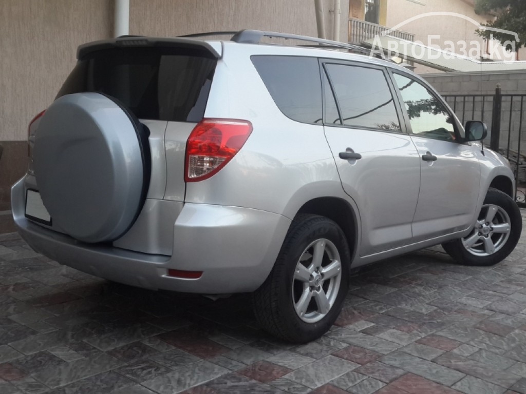 Toyota RAV4 2007 года за ~905 200 сом