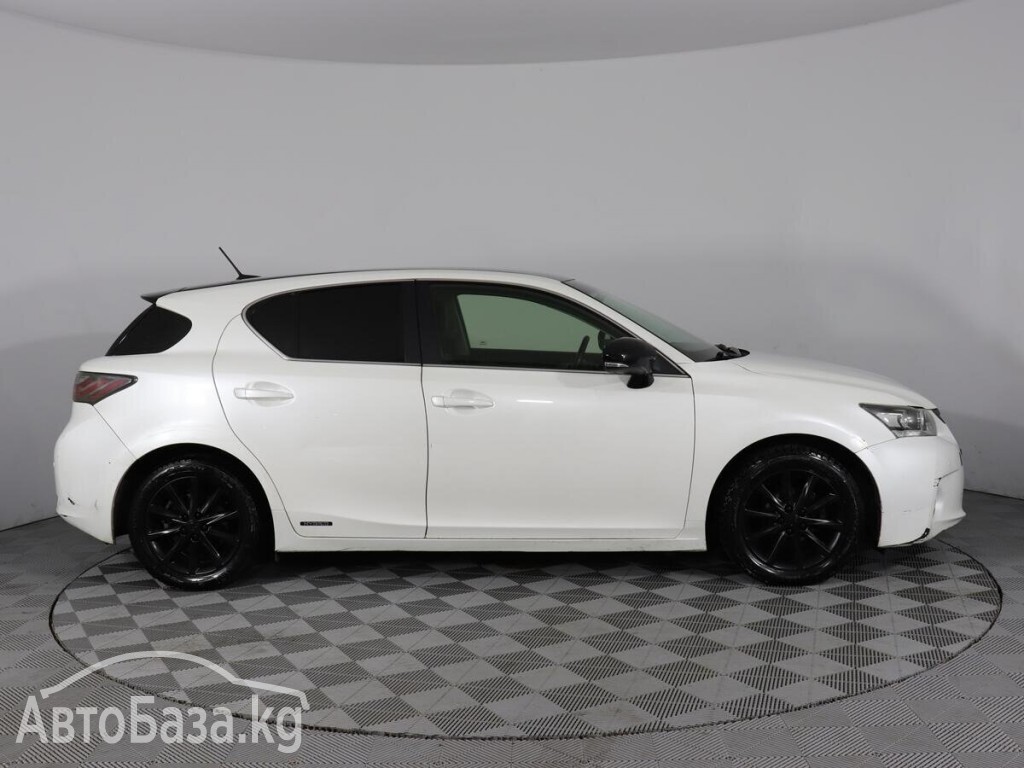 Lexus CT 2011 года за ~1 344 900 сом