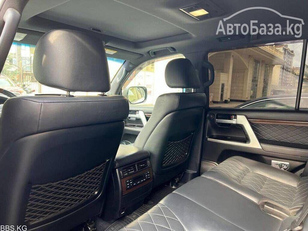 Toyota Land Cruiser 2017 года за ~6 579 000 сом
