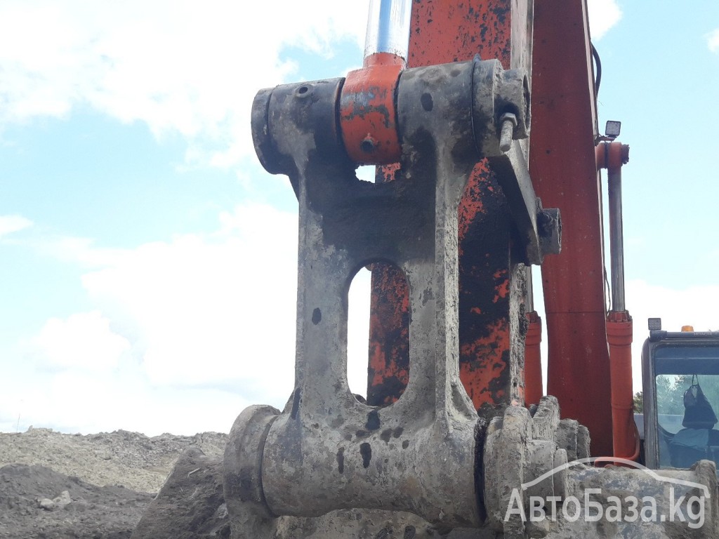 Экскаватор Hitachi ZAXIS 330