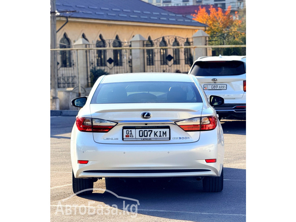 Lexus ES 2016 года за ~2 412 300 сом