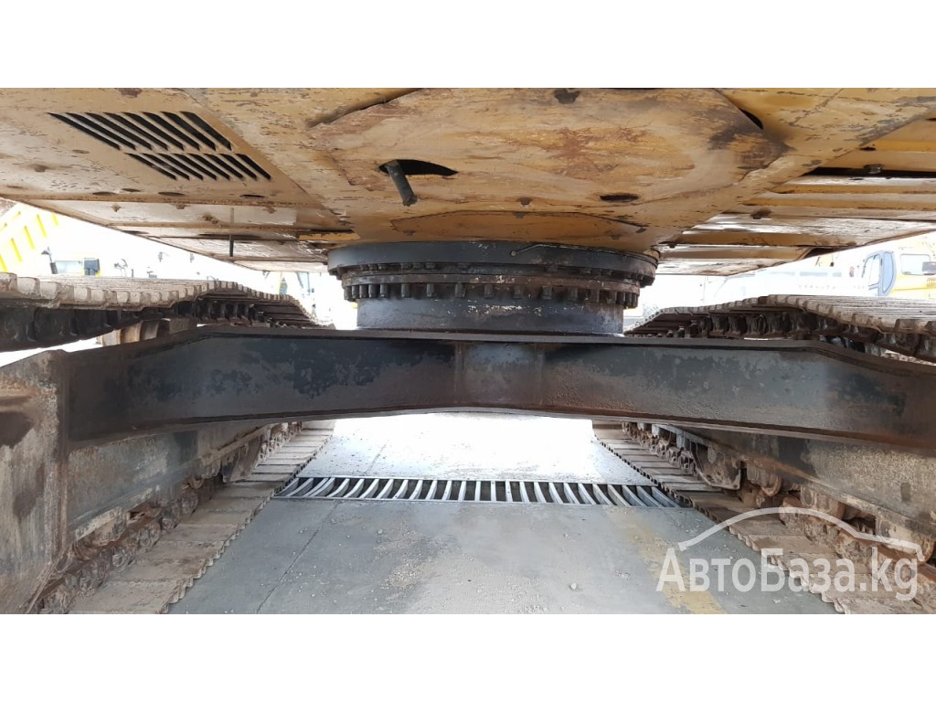 Продам гусеничный экскаватор Caterpillar 320DL