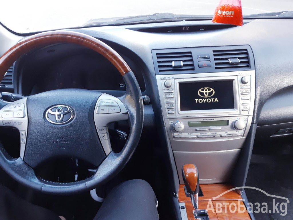 Toyota Camry 2011 года за ~929 300 сом
