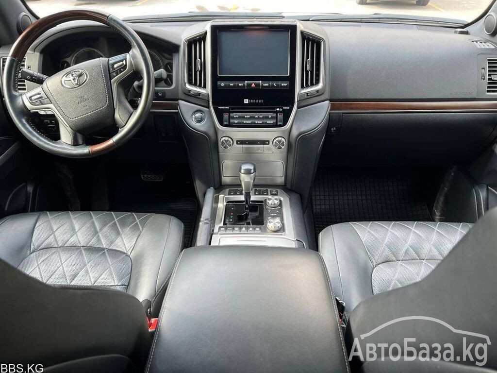 Toyota Land Cruiser 2017 года за ~6 842 200 сом