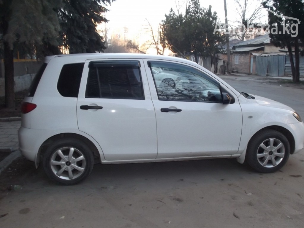 Mazda Demio 2002 года за ~181 100 сом