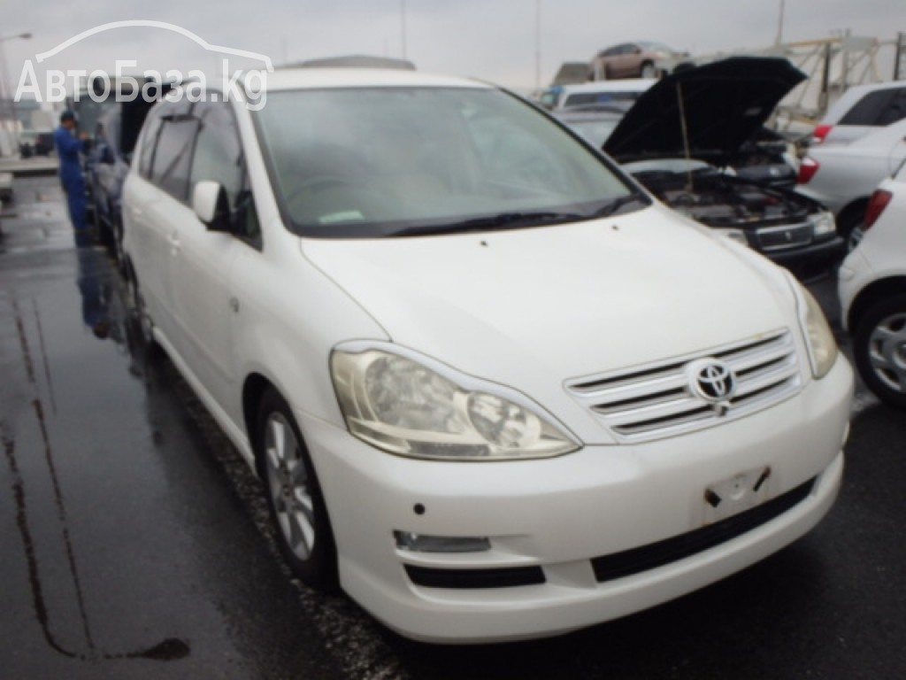 Toyota Ipsum 2004 года за ~629 400 сом