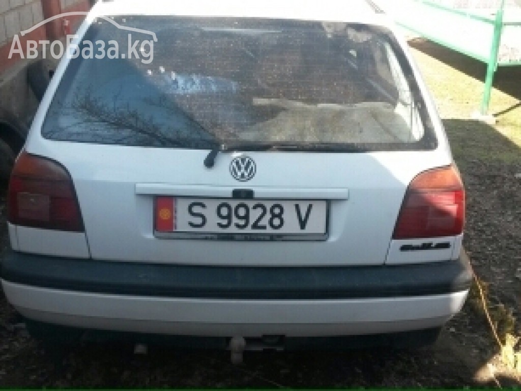 Volkswagen Golf 1994 года за 2 300$