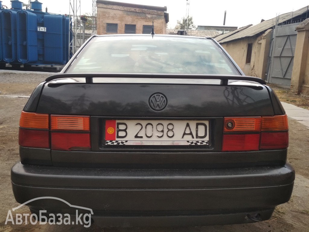 Volkswagen Vento 1993 года за 119 000 сом