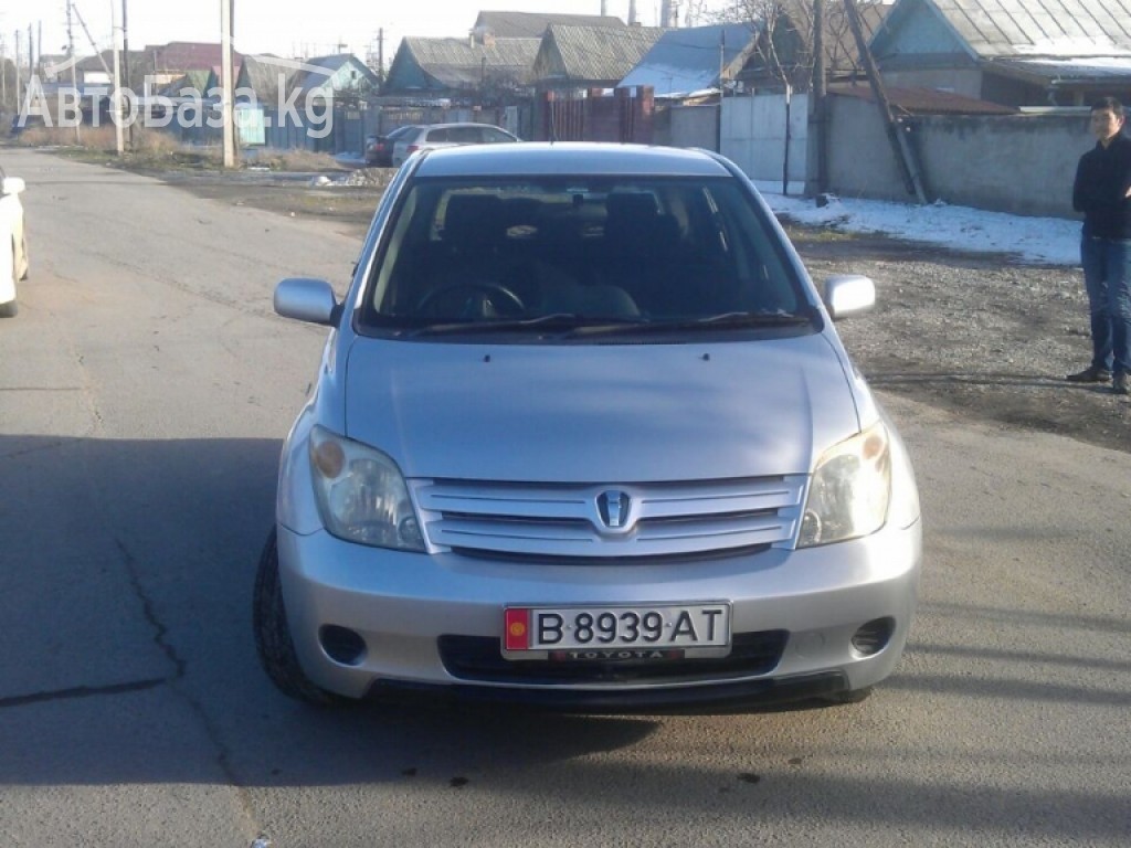 Toyota Ist 2002 года за ~362 100 сом