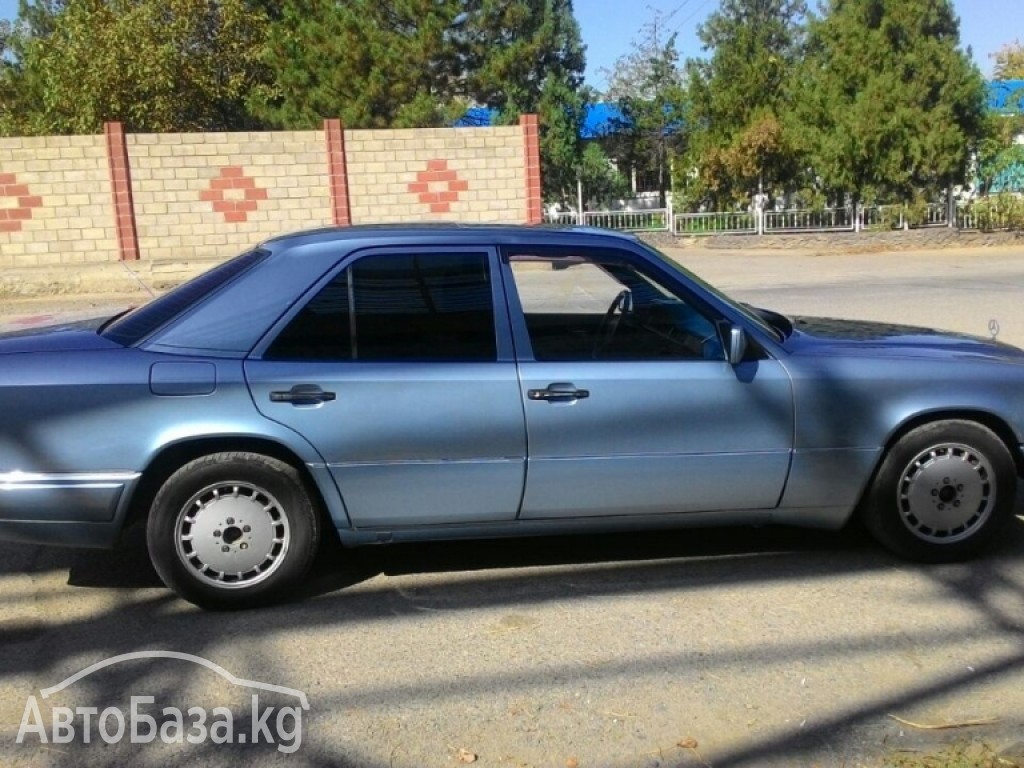 Mercedes-Benz E-Класс 1993 года за ~277 400 сом