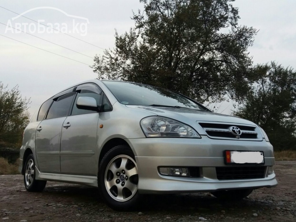 Toyota Ipsum 2003 года за ~431 000 сом