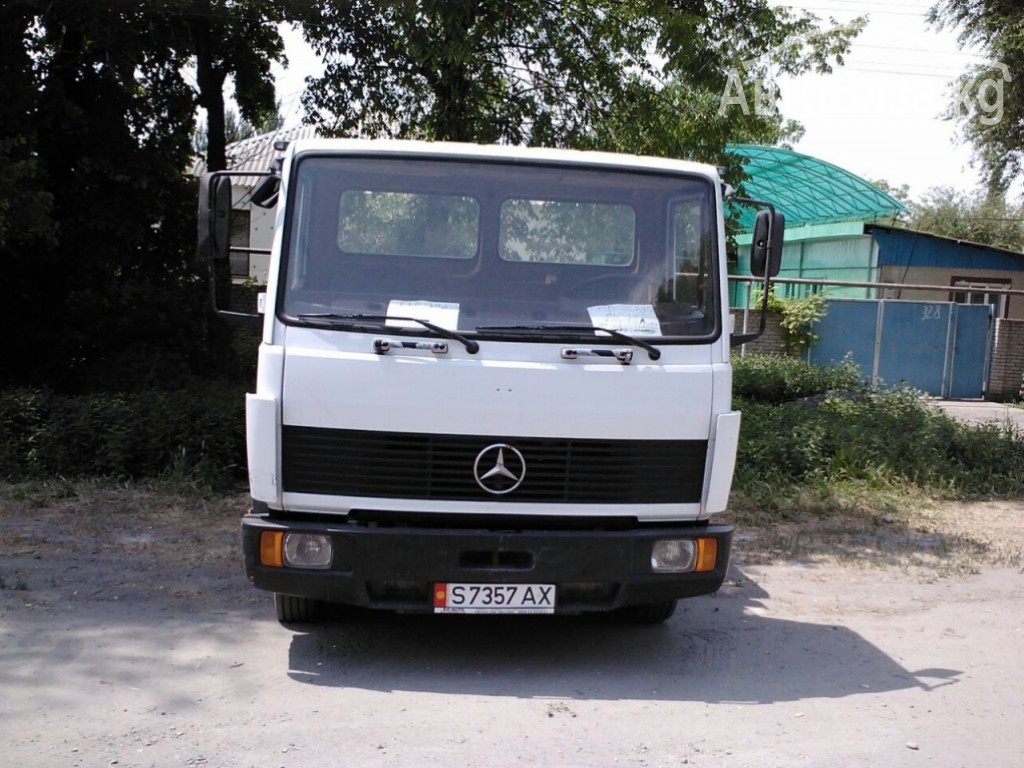 Самосвал Mercedes-Benz 814