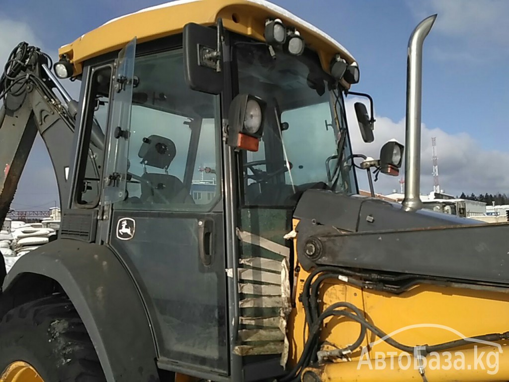 Эвакуатор John Deere 325J 