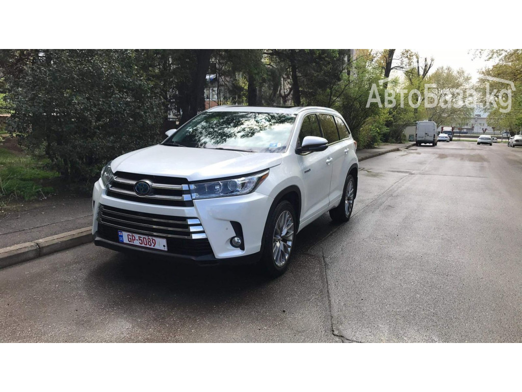 Toyota Highlander 2017 года за ~3 478 300 сом