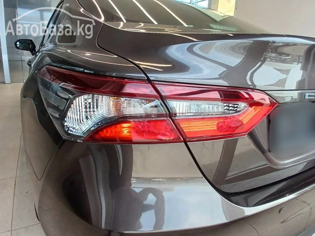 Toyota Camry 2017 года за 2 360 000 сом