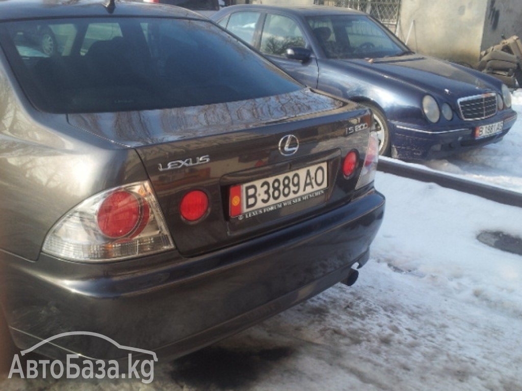 Lexus IS 2003 года за ~706 900 сом