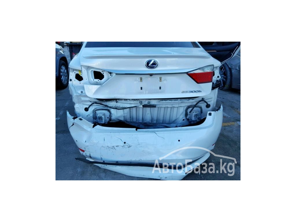 Lexus ES 2015 года за ~1 251 900 сом