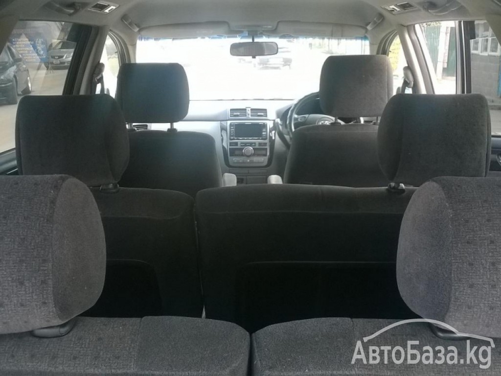 Toyota Ipsum 2002 года за ~2 391 400 тг