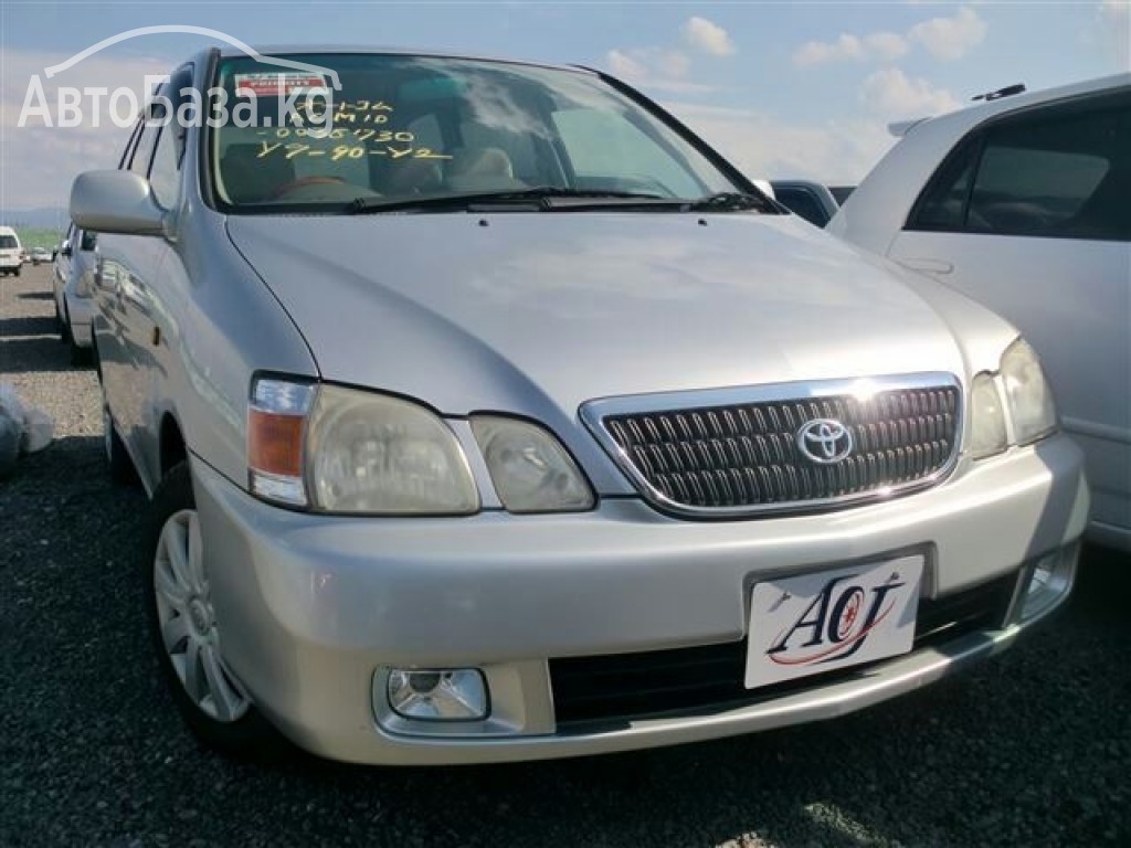 Toyota Isis 2004 года за ~474 200 сом