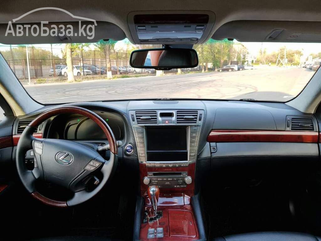 Lexus LS 2010 года за ~2 646 600 сом