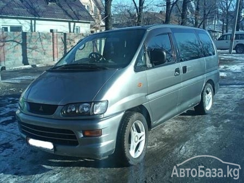 Mitsubishi Space Gear 2000 года за ~586 300 сом