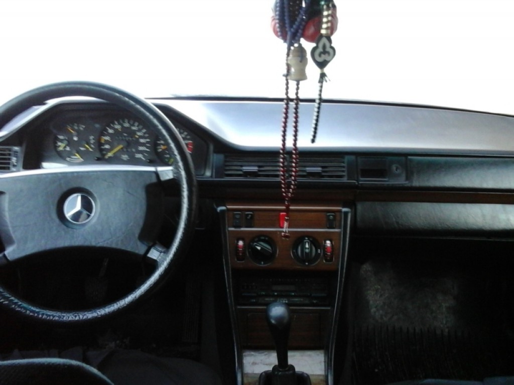 Mercedes-Benz E-Класс 1991 года за ~265 500 сом