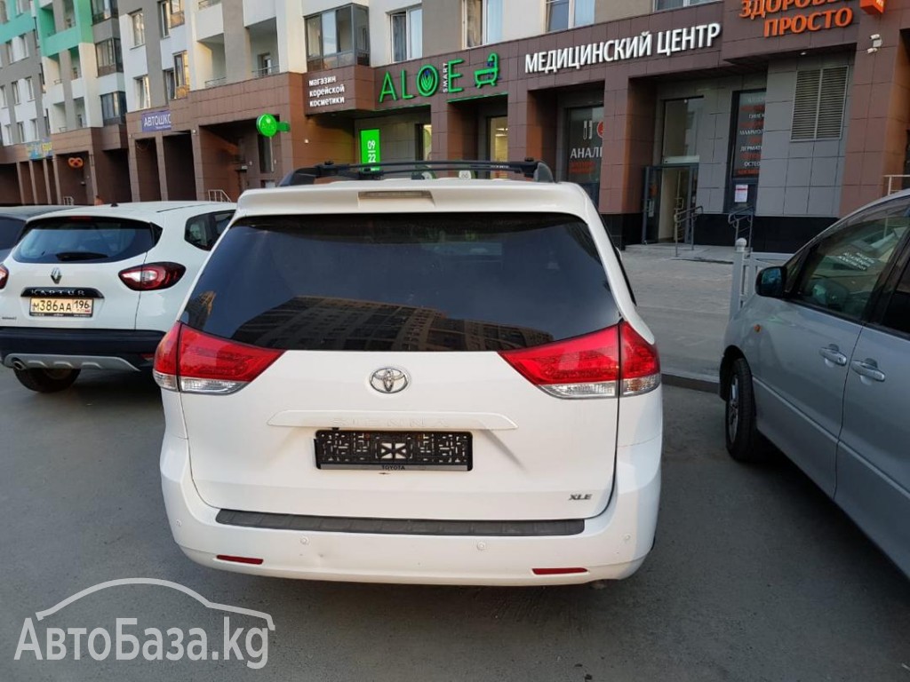 Toyota Sienna 2010 года за ~1 637 200 сом