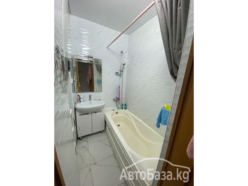 Продается 3-комнатная квартира.Мкр. Асанбай! Индив планировка