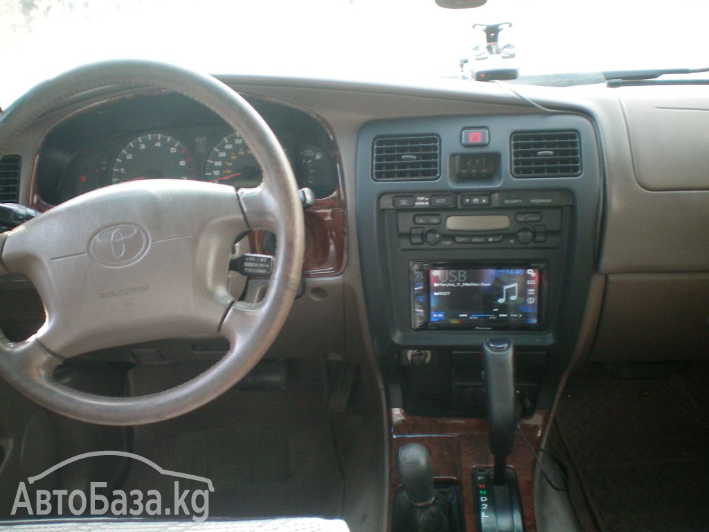 Toyota 4Runner 1999 года за 580 000 сом