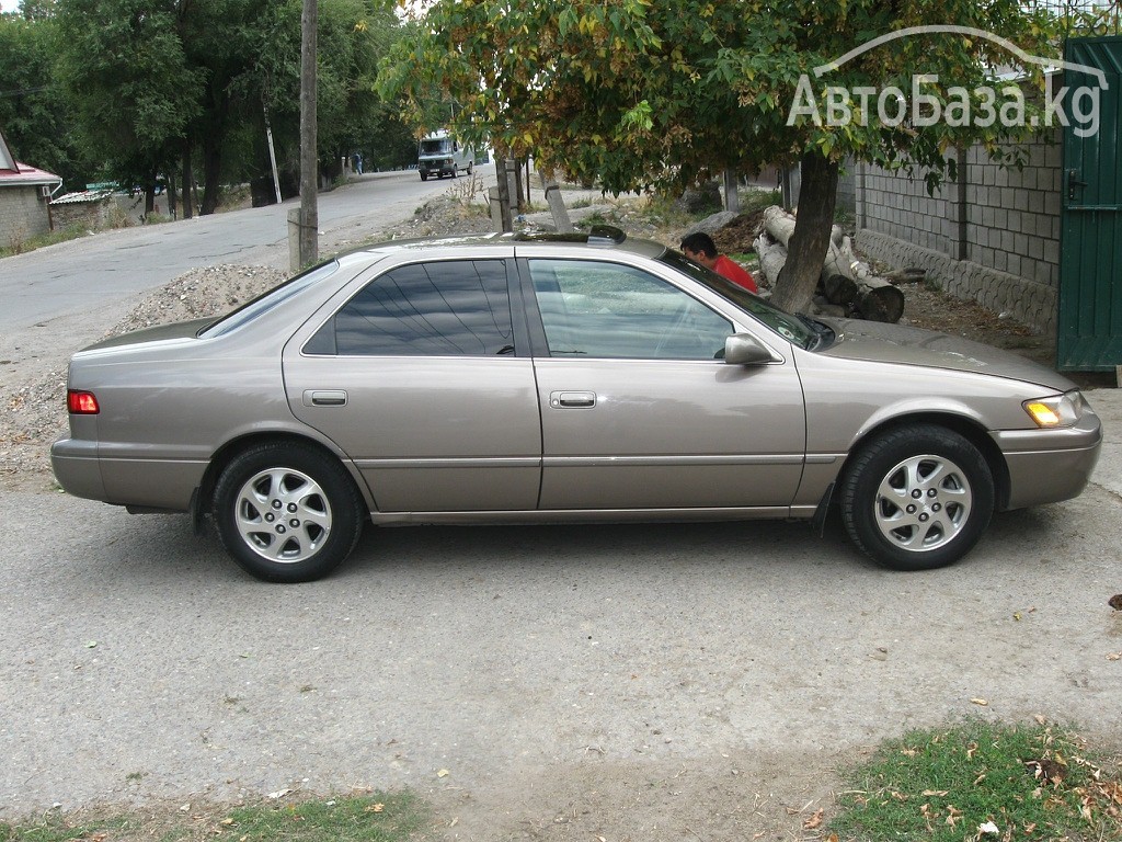 Toyota Camry 1999 года за ~603 500 сом