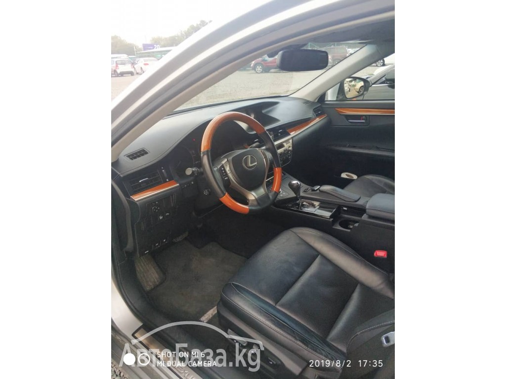 Lexus ES 2013 года за ~1 754 400 сом