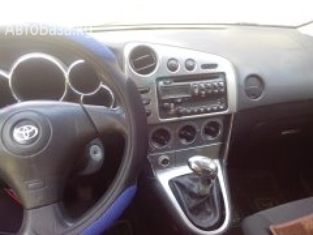 Toyota Matrix 2003 года за ~581 200 сом