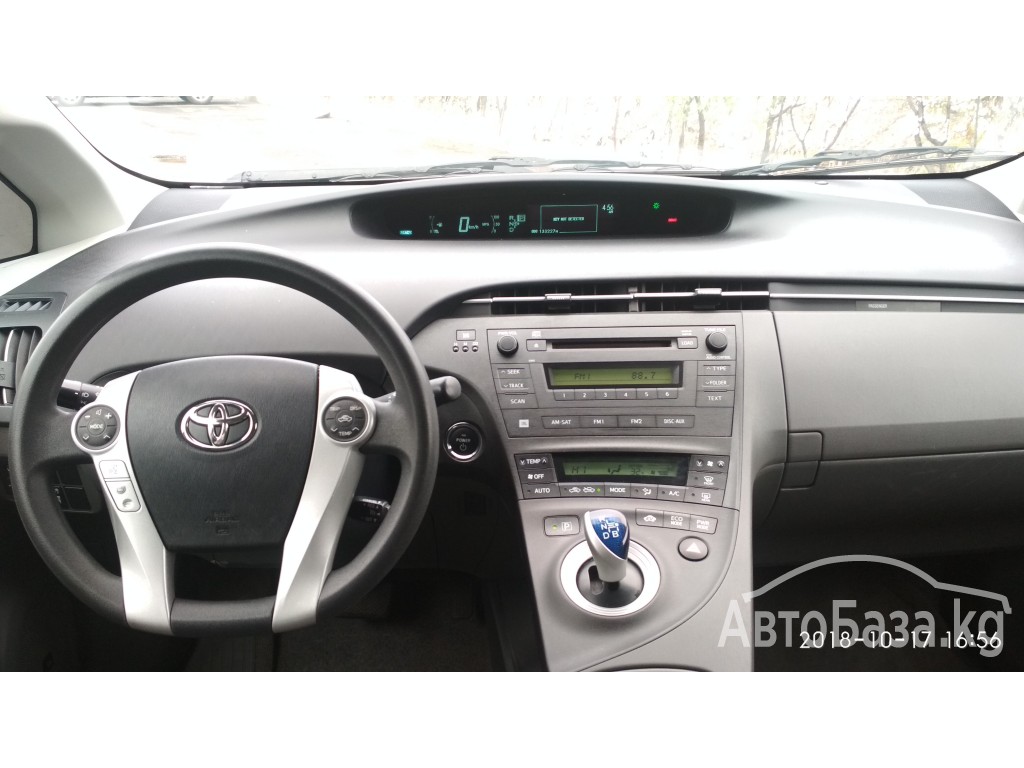 Toyota Prius 2012 года за ~867 300 сом